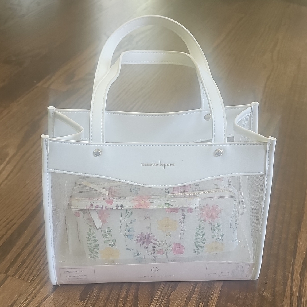 NWOT Nanette Lepore Three Piece Bag Guft Set